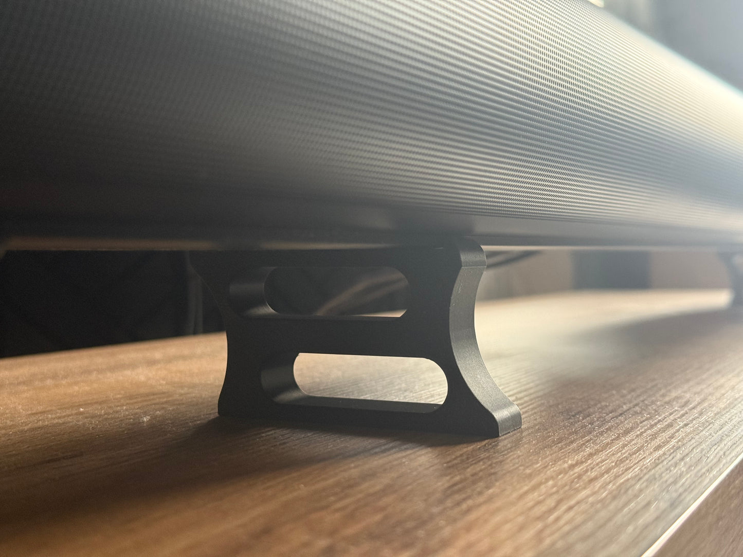 Sonos Arc Riser Stand: Matte Black or White, Enhanced Audio