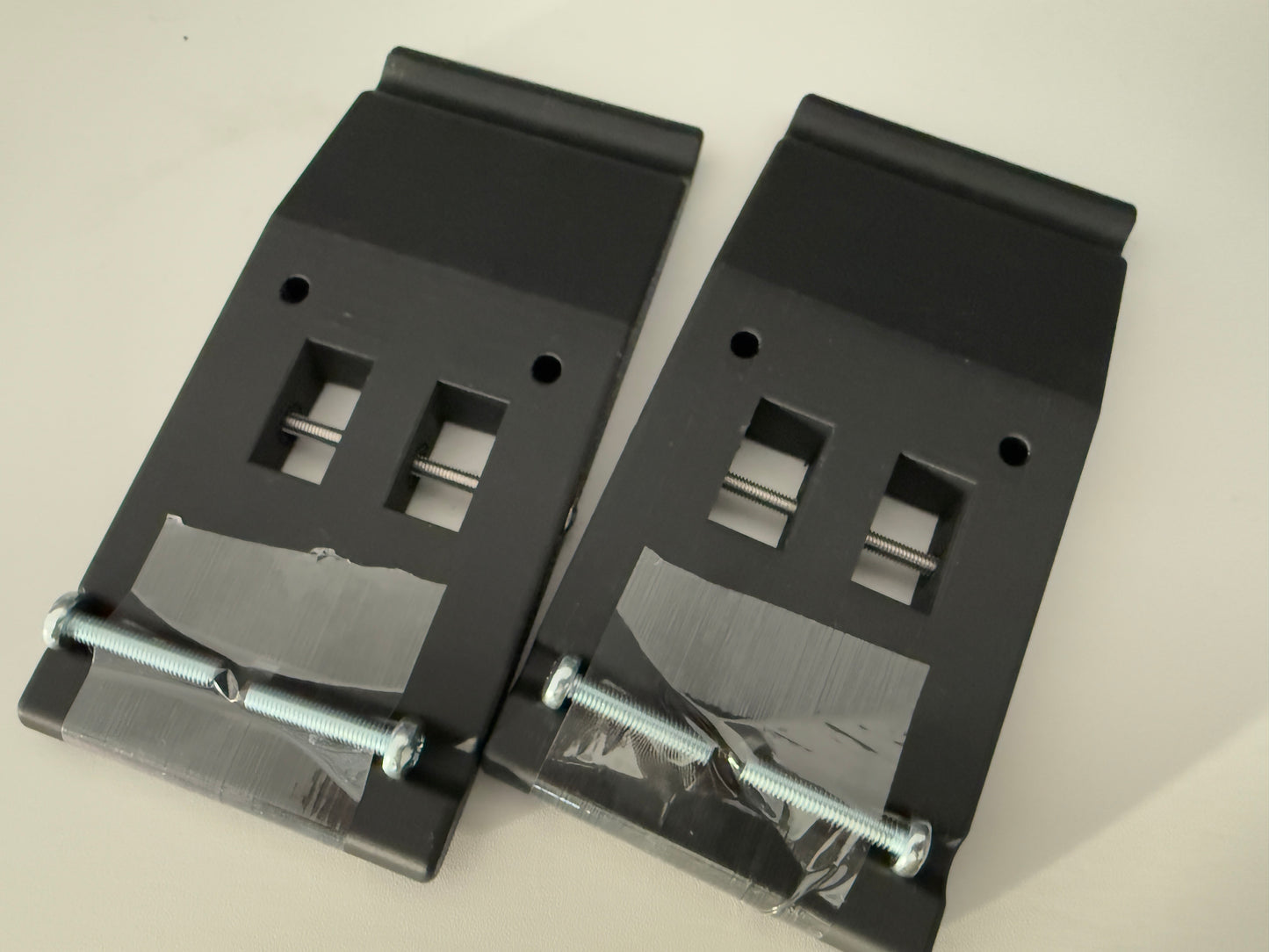 Pair of Sonos Era 300 Adapter for Sanus Speaker Stands (for Sonos One SL)