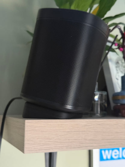 Sonos One Angled Mount: Reversible Tool-Free Speaker Stand