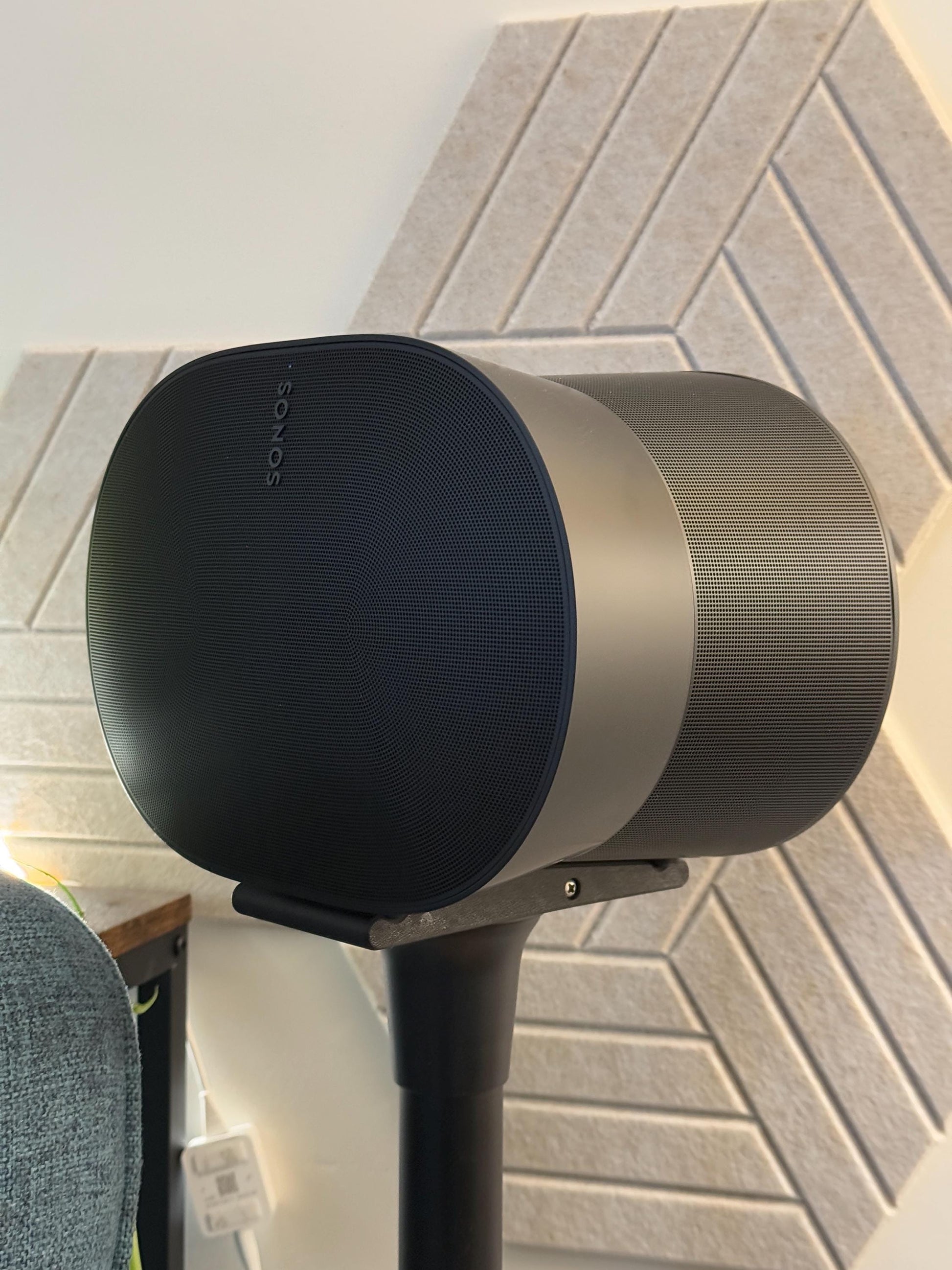 Pair of Sonos Era 300 Adapter for Sanus Speaker Stands (for Sonos One SL)